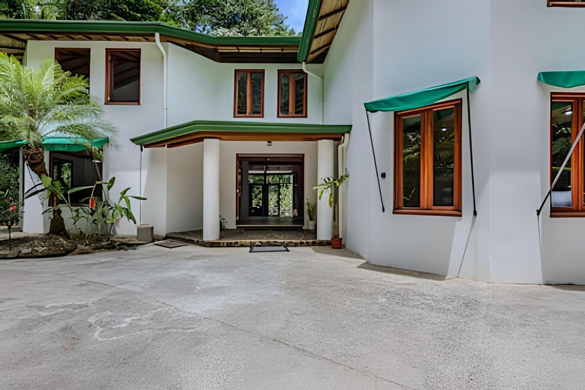 The Jungle Inn Dominicalito ภายนอก รูปภาพ